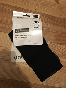 Uued tume sinised Uhlsport jalgpallisokid 41-44 (2 foto / 2)