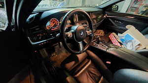 BMW f10 550i varuosad (8 foto / 8)
