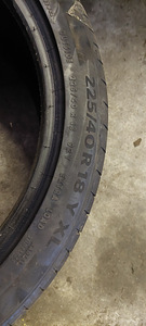 Suverehv continental 225/40/R18 (3 foto / 4)