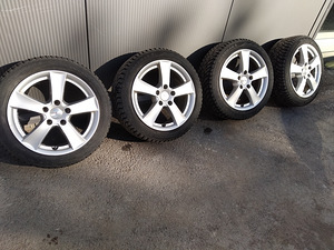 Продажа автомобиля (2 фото из 2)