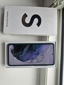 Samsung Galaxy S21 FE 5G (2 foto / 3)