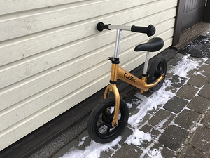 Müüa ülikerge Classicu jooksuratas (2 foto / 2)