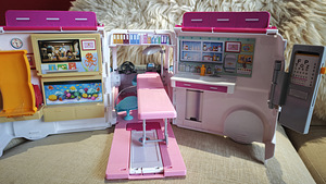 Barbie kiirabiauto ja lemmikloomapod (7 foto / 10)