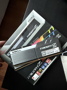 G.Skill TridentZ RGB 2x2x8GB DDR4 32GB kokku (2 foto / 3)