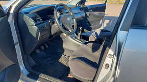 Toyota Corolla (5 фото из 12)