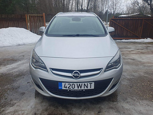 Opel Astra 1.7 81kW 2012 (1 foto / 7)