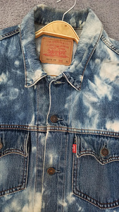 Teksajakk Levi's L,XL (2 foto / 2)