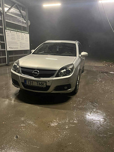 Opel Vectra (1 фото из 6)