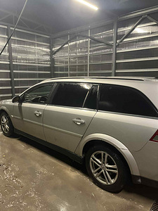 Opel Vectra (2 фото из 6)