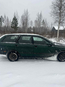 Volvo v40 (4 фото из 8)