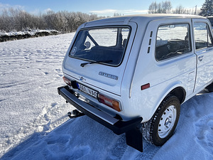 Лада Нива 2121 (5 фото из 15)