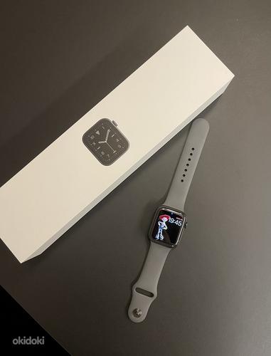 Apple Watch Series 6 Titanium Case (foto #1)