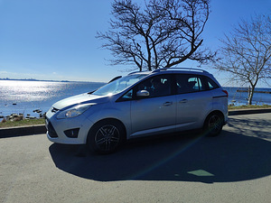 Ford grand c max (2 foto / 5)