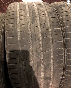 3X 295/35 R21 Barum Bravuris 3HM (4 foto / 7)