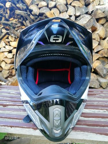 Moto шлем (фото #2)