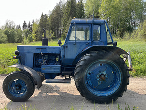 Traktor MTZ 80 L