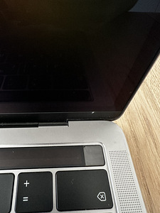 MacBook Pro 13-inch (5 foto / 10)