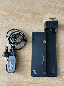 Lenovo Thinkpad Pro dokk koos laadijaga (1 foto / 5)
