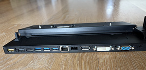 Lenovo Thinkpad Pro dokk koos laadijaga (4 foto / 5)