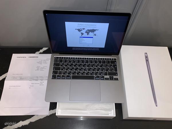 MacBook Air (Retina, 13 дюймов, 2020 г.) 256 ГБ «Серый космос» (фото #1)
