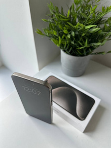iPhone 15 Pro Max 256GB Natural Titanium (2 foto / 6)