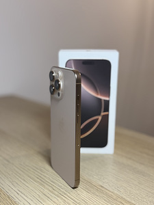 iPhone 16 Pro Max 256GB (4 фото из 4)