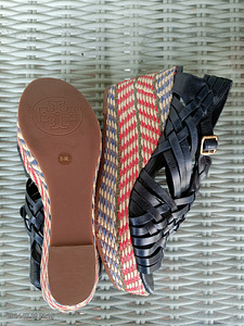 Uued Tory Burch kingad (1 foto / 3)