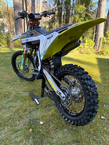 Husqvarna TC85 (8 фото из 9)
