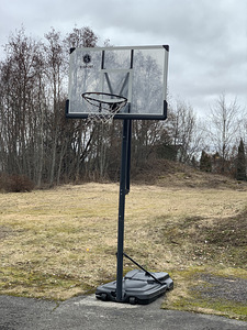 Korvpallikonstruktsioon 214-305 cm (1 foto / 2)