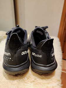 Кроссовки Salomon (4 фото из 6)