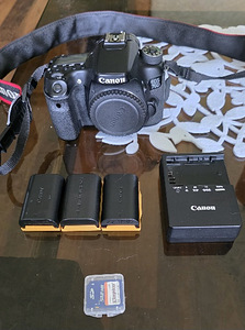 Canon EOS 70D koos lisadega (1 foto / 4)