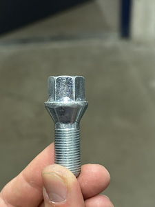 Velgede poldid M14 (1 foto / 3)