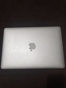 MacBook Air 2017, 128 GB, 13'' (2 foto / 3)