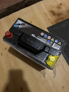 UUS Auto Aku 4MAX 45ah, 330a, 12V (2 foto / 3)