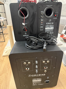 Mackie Cr5x / cr8sxbt (3 foto / 3)