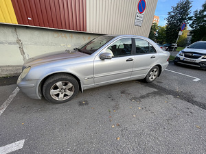 Mercedes-Benz C200 CDI (2 foto / 4)