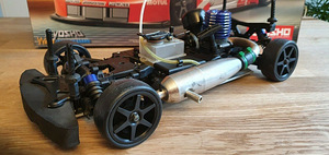 NISSAN SKYLINE Z GP 1:10 KYOSHO NIRTO V-ONE S3 MOTUL PITWORK (3 foto / 5)