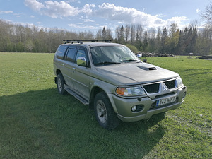 MITSUBISHI PAJERO SPORT (2 foto / 6)