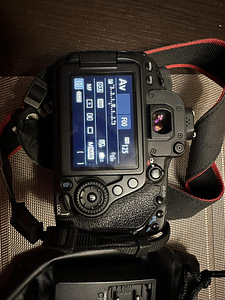 Canon EOS 80d + aku + laadija (2 foto / 6)