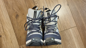 Müüa Burton Freestyle naiste lumelauasaabas 36.5 suurus. (4 foto / 7)