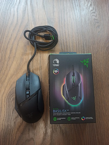 Razer Basilisk v3 (1 фото из 2)