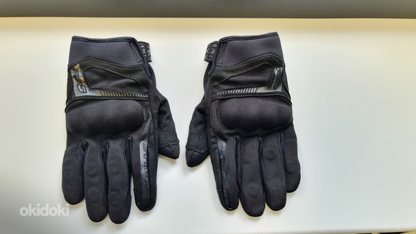 Motokindad Five RS3, must, suurus: L/10