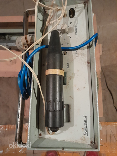 Fusioteraapia ultraviolettkiirguse aparaat ИСКРА 1