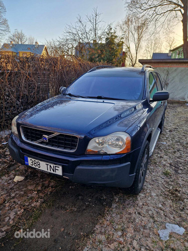 Volvo XC90 (фото #1)