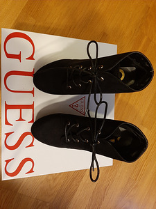 БОТИЛЬОНЫ GUESS,р.37 (3 фото из 10)