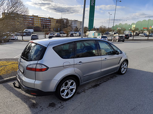 Ford S-max (4 фото из 10)