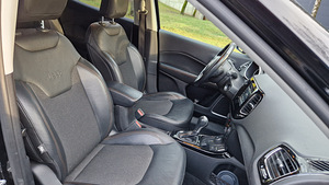 Jeep Compass 1.4 125kW (9 foto / 13)