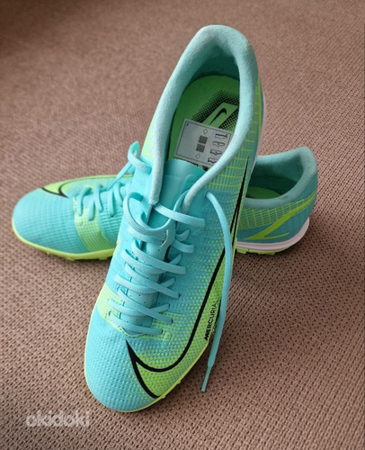 Football boots size 42