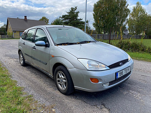 Ford Focus 1.8 85kw (2 foto / 6)