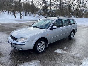 Ford Mondeo Ghia 2.5 V6 125kw (1 foto / 7)